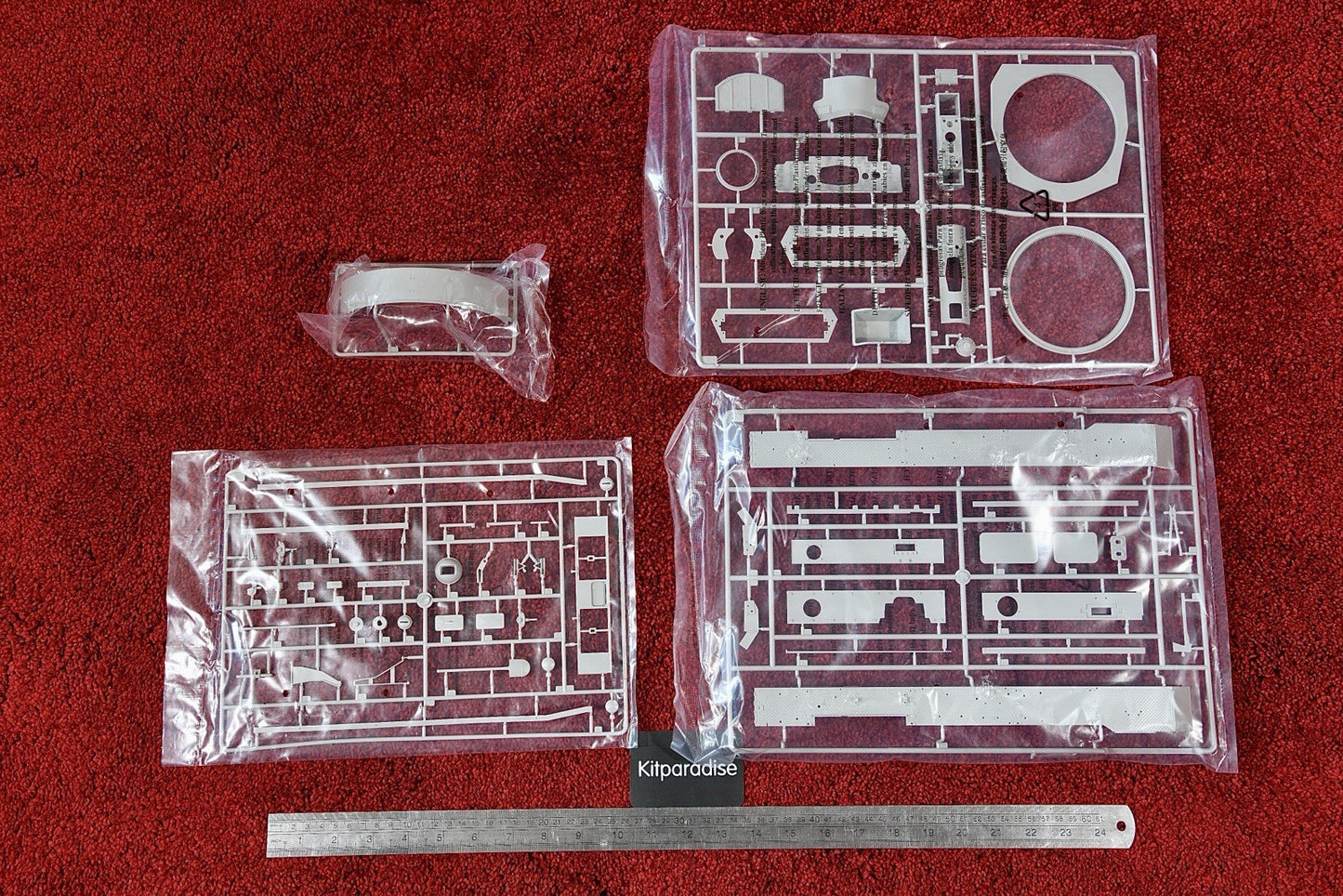 Heller 30321 1:16th scale PZ.KPFW.III AUSF. J,L,M (4IN1) EX Trumpeter Kit