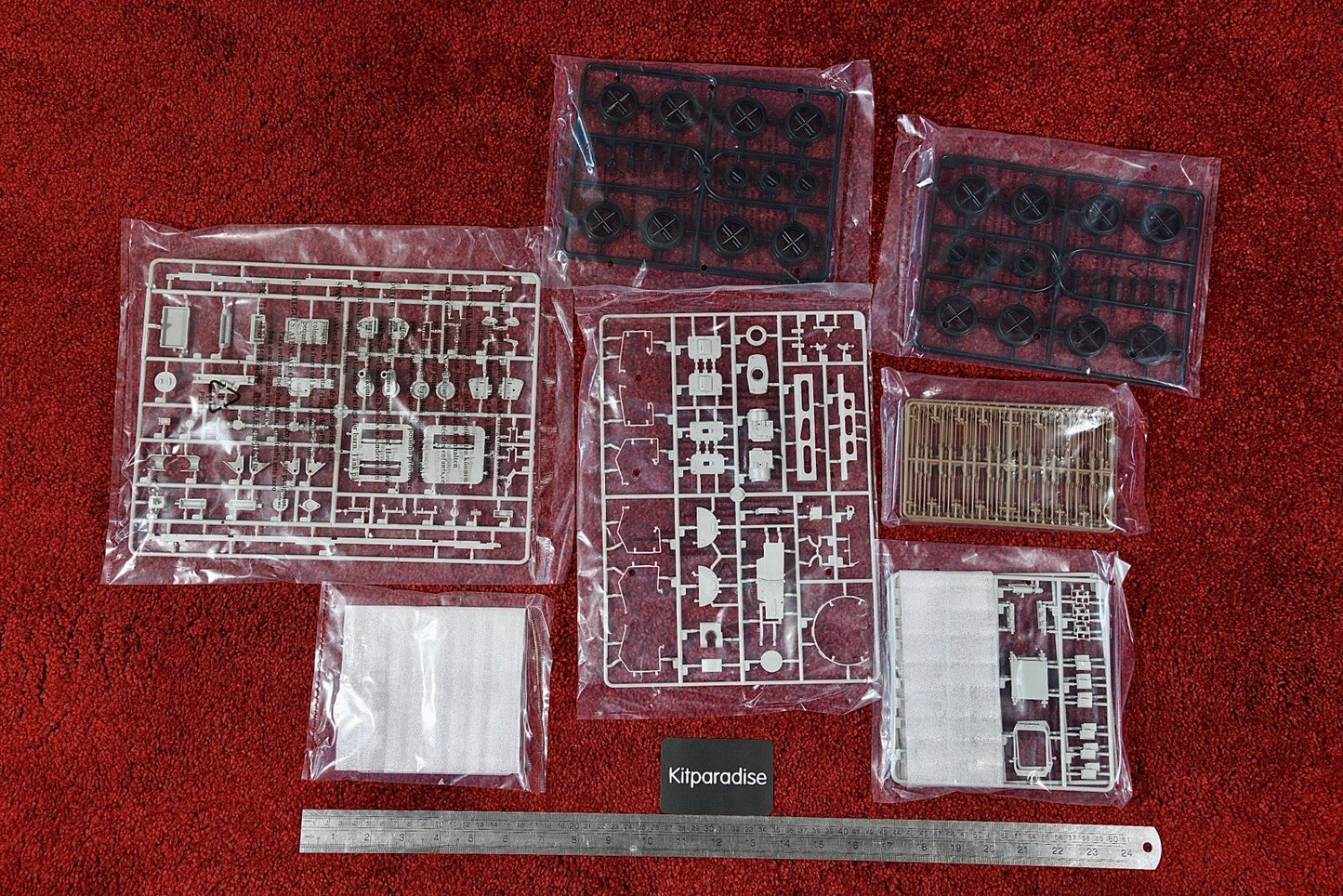 Heller 30321 1:16th scale PZ.KPFW.III AUSF. J,L,M (4IN1) EX Trumpeter Kit