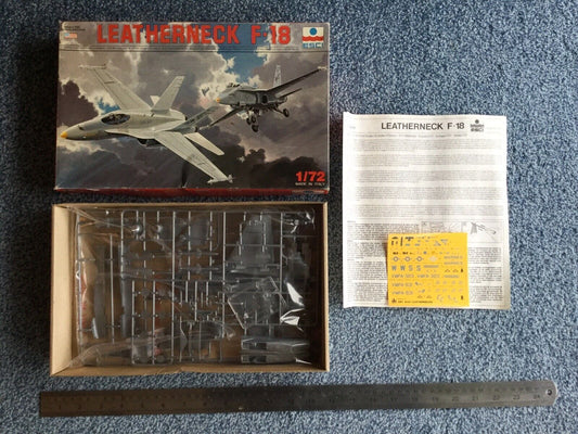 Esci 1:72 F-18 Leatherneck kit #9047