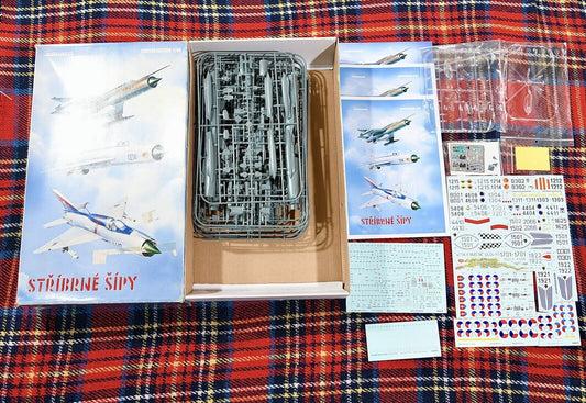 Eduard 1/48 Mig-21 PF/PFM/R Czech Air Force - Three Kits Limited Edition