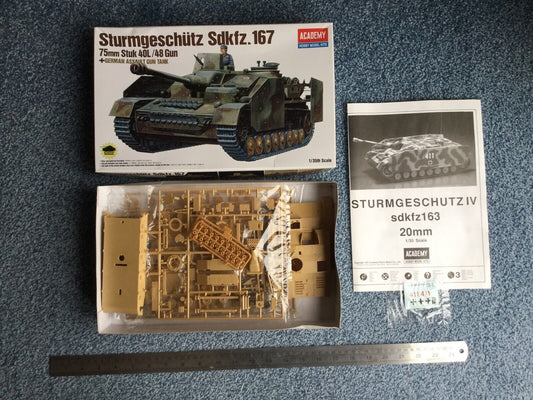 Academy 1:35 Sturmgeschütz Sdkfz.167 75mm Stuck 40L/48 Gun - kit #1332