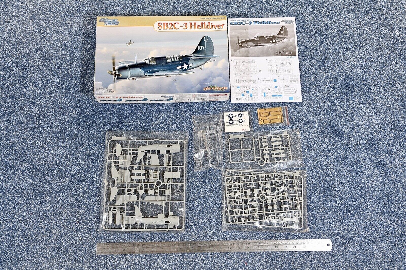 Dragon 1/72 SB2C-3 Helldiver - kit #5059