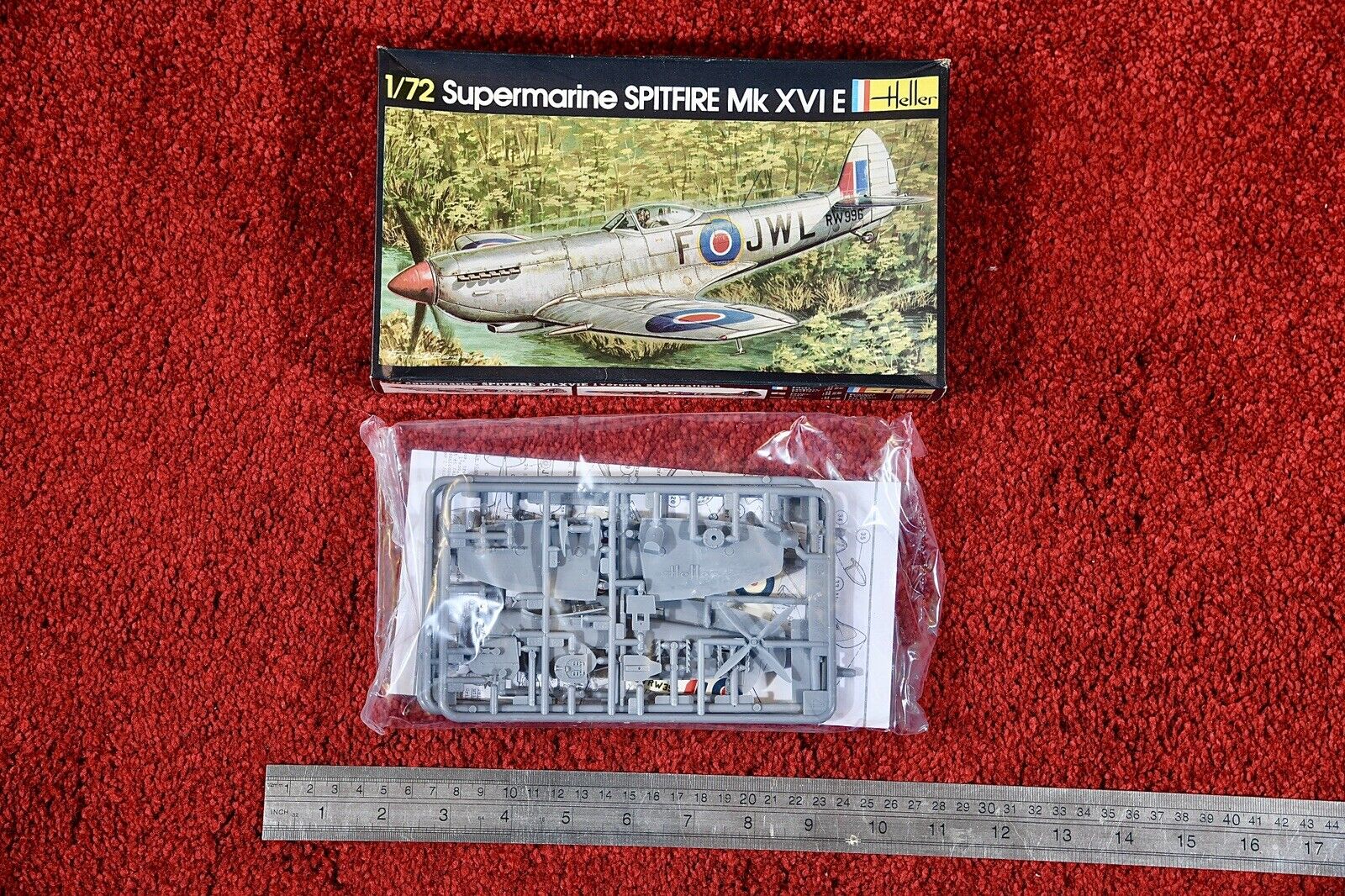 Heller 1/72 Supermarine Spitfire Mk XVI E - kit #282