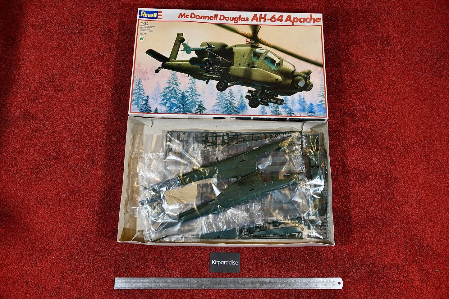 Revell 1/32 AH-64 Apache Helicopter - kit #04575