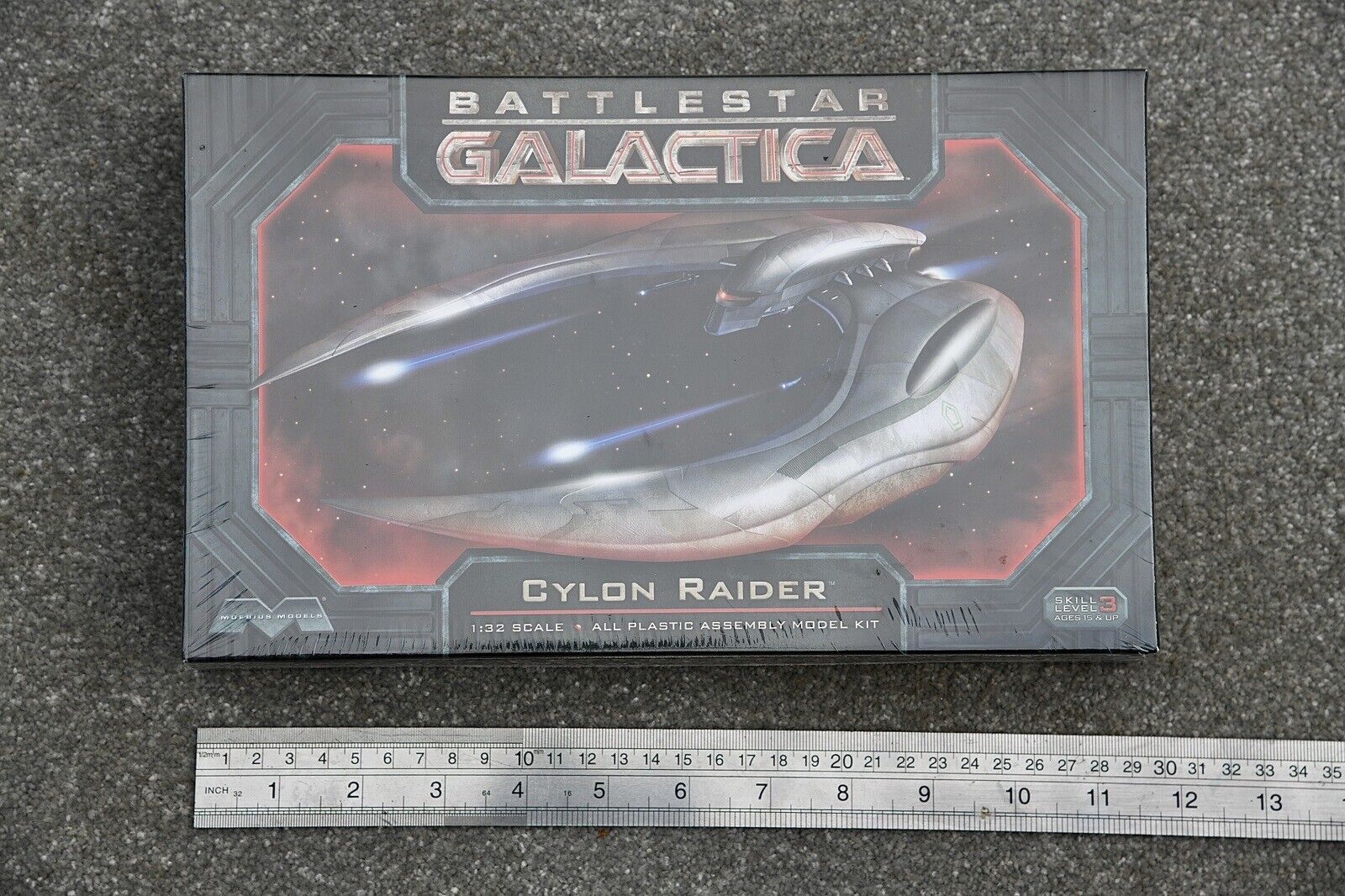 Moebius 1/32 Battlestar Galactica Cyclon Raider - kit #926 - Sealed